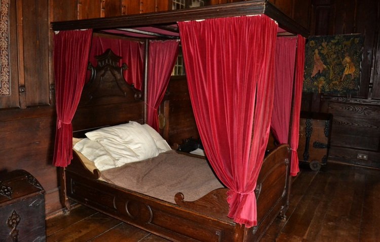 Хозяйская спальня в замке Марксбург