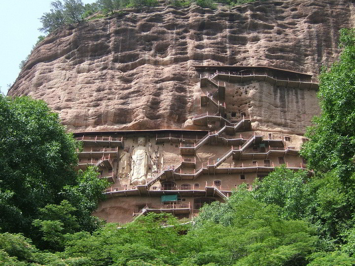 Майцзишань - пещерный храм