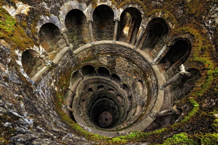 Подземная башня вид сверху