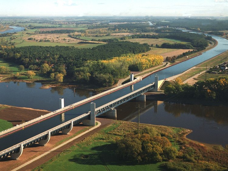 водный мост в Германии