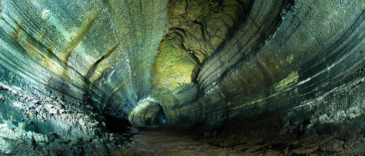 Лавовая пещера Манджангуль