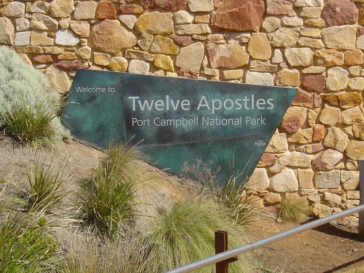 скалы 12 апостолов в парке Порт Кэмпбелл