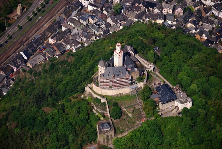 Замок Марксбург. Вид сверху