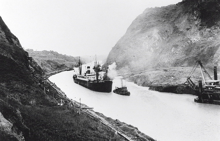 официальное открытие Панамского канала проходом корабля SS Ancon