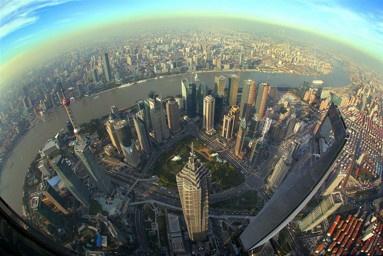 Вид со смотровой площадки Шанхайской башни