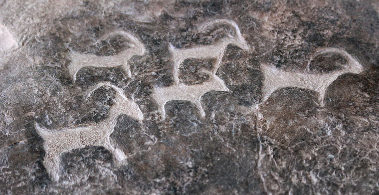 Петроглифы на скалах Ред Рок Каньона