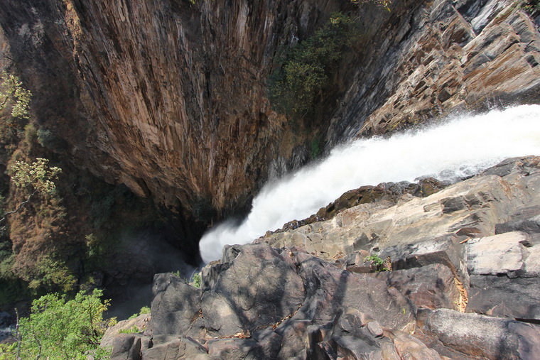Водопад Каламбо. Вид с высоты