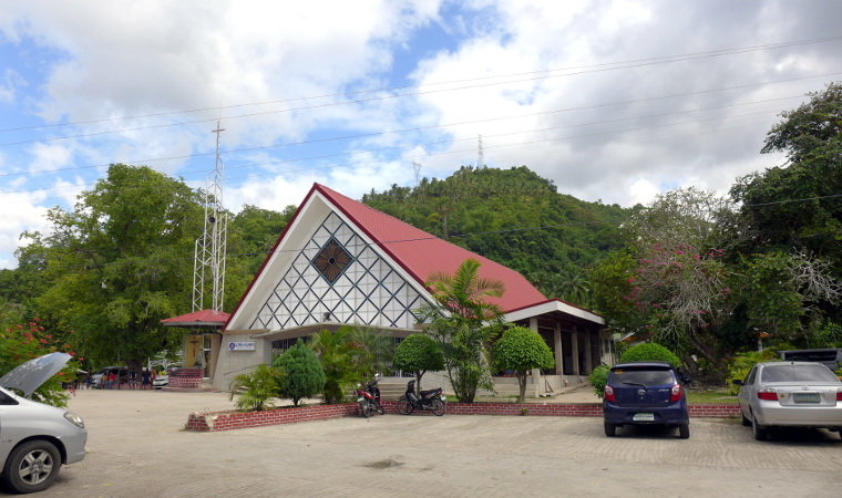 Церковь Matutinao Church у водопада Кавасан