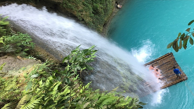 массаж водным потоком водопада Кавасан