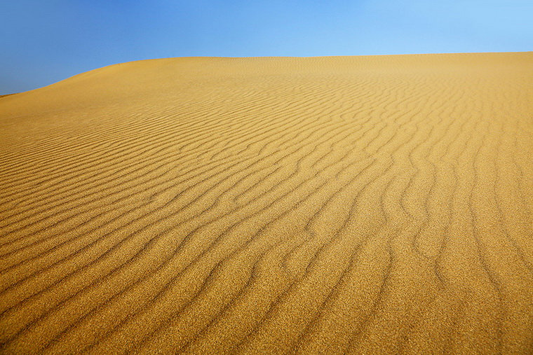 Песчаные дюны в пустыне Японии