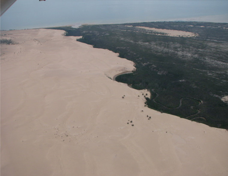 Пески озера Атабаска. Вид сверху