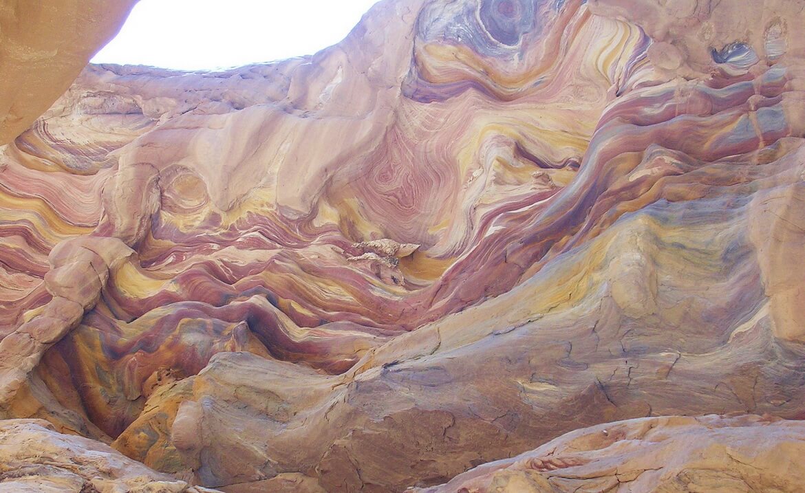 цветной каньон в Египте