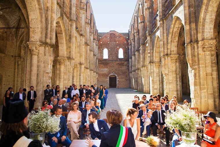 Свадьба в аббатство Гальгано