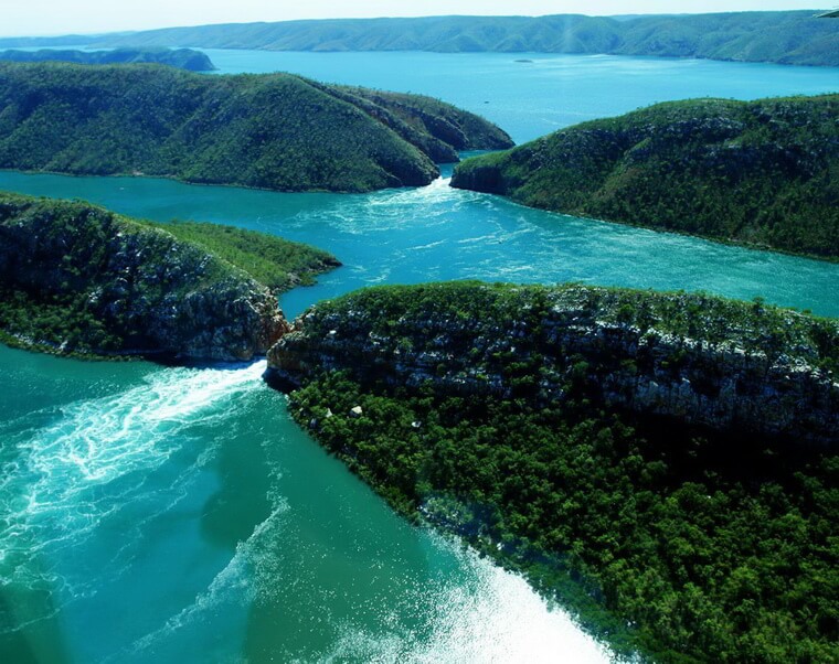 Горизонтальные водопады Австралии