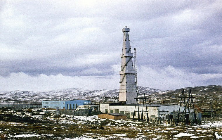 Кольская сверхглубокая скважина в 1974 году