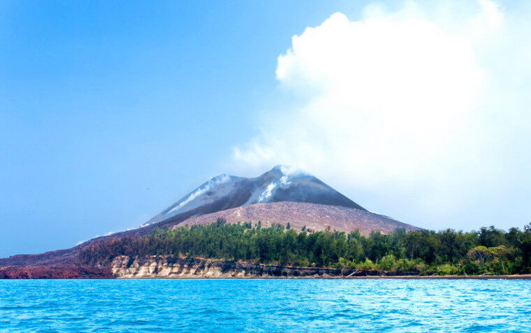 вулкан Кракатау до извержения 2019 года