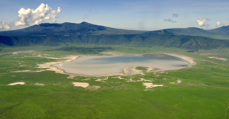 Озеро Магади в заповеднике Нгоронгоро
