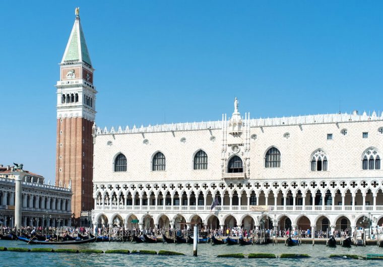 Дворец дожей в Венеции