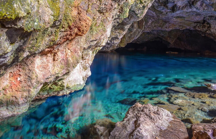 Озеро в пещере Зевса