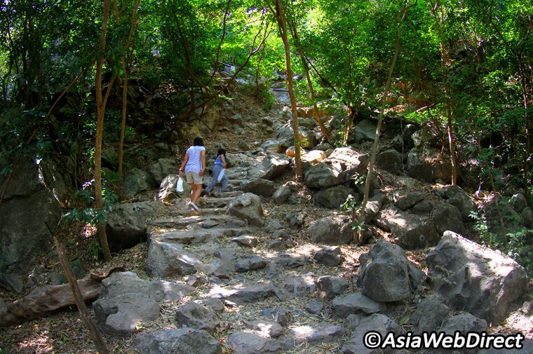 Путь к пещере Прайя Накхон