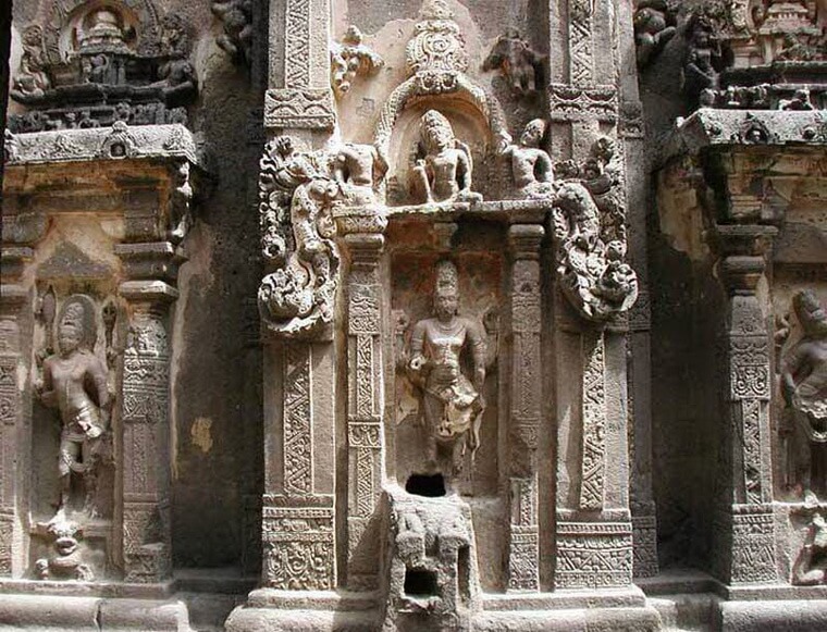 Скульптуры храма Кайласа
