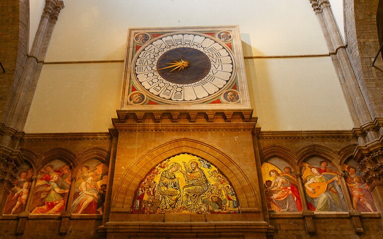 часы в соборе Санта-Мария-дель-Фьоре
