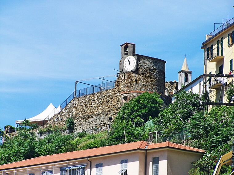 Замок Риомаджоре