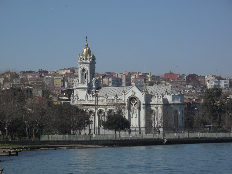 Железная церковь в Стамбуле