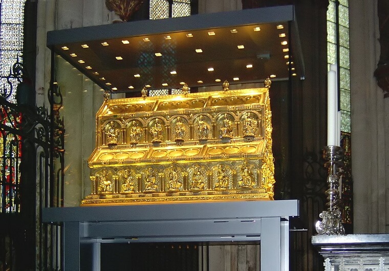 Золотой алтарь Кельнского собора